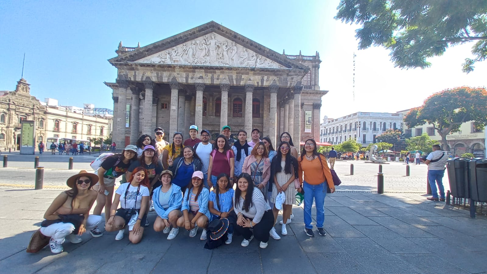 ALUMNOS DE TURISMO REALIZAN CIRCUITO JALISCO 