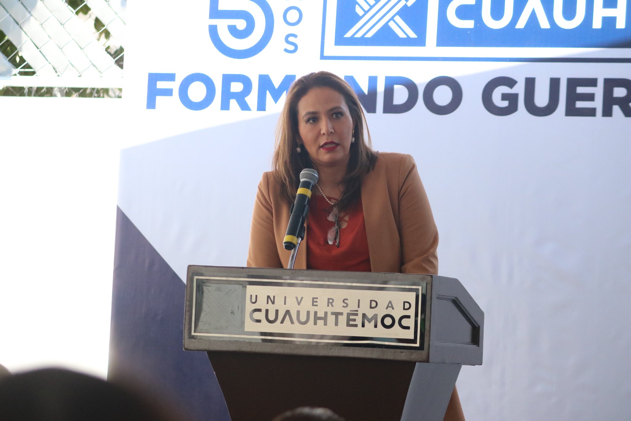 INAUGURACIÓN DE CLÍNICAS UNIVERSITARIAS