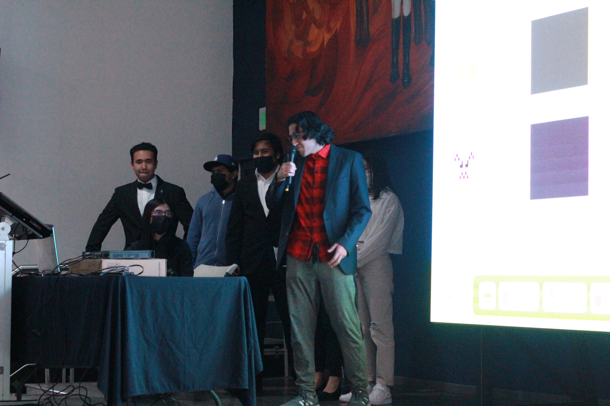 PRESENTACIÓN DE PROYECTOS DE ANIMACIÓN Y VIDEOJUEGOS