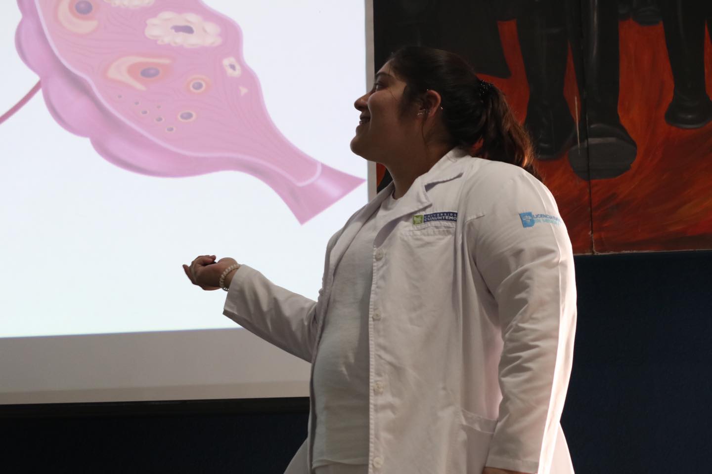 ALUMNOS DE MEDICINA PRESENTAN GENÉTICA HUMANA