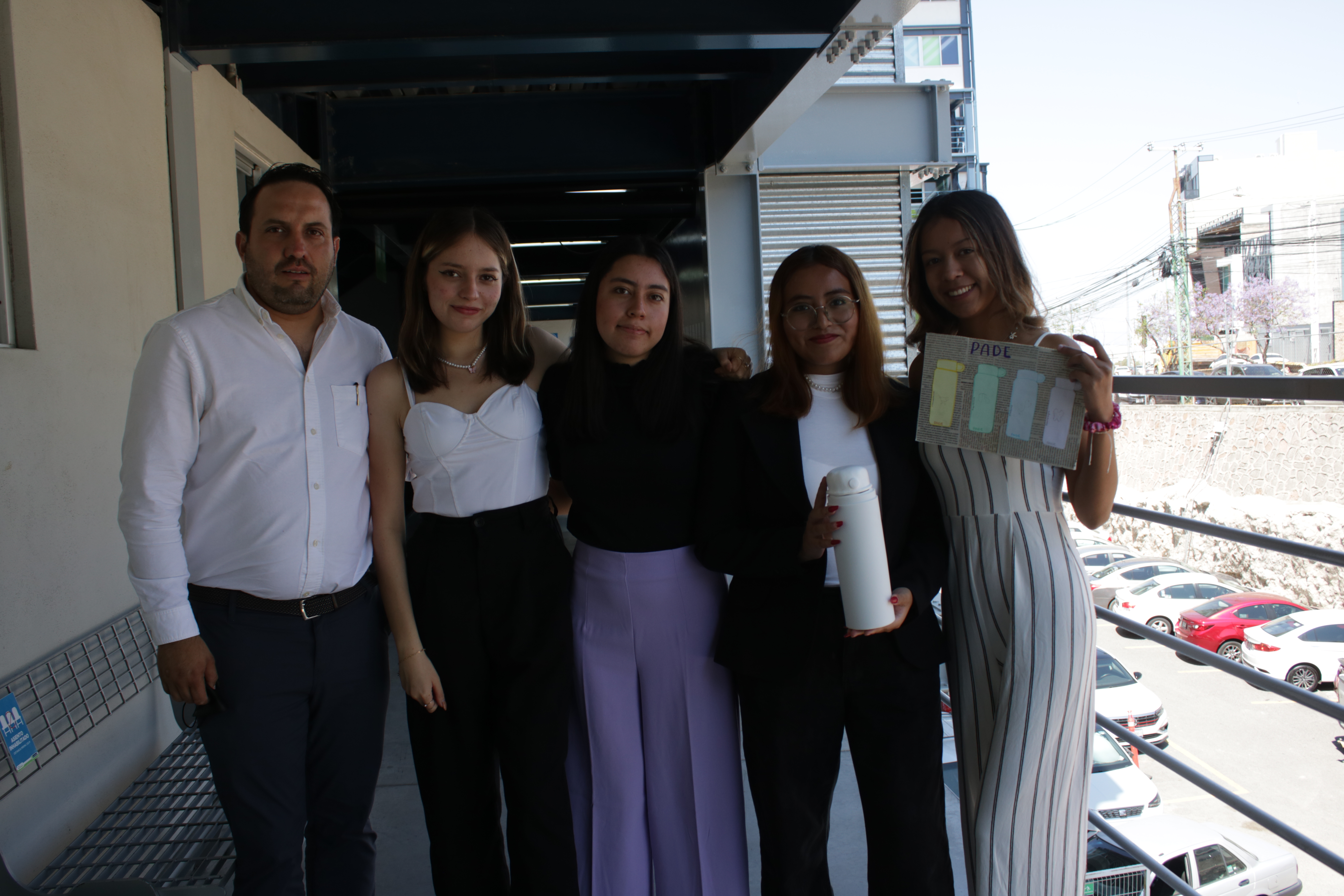 ALUMNOS DE LA LICENCIATURA EN MERCADOTECNIA Y PUBLICIDAD PRESENTAN PROYECTOS FINALES