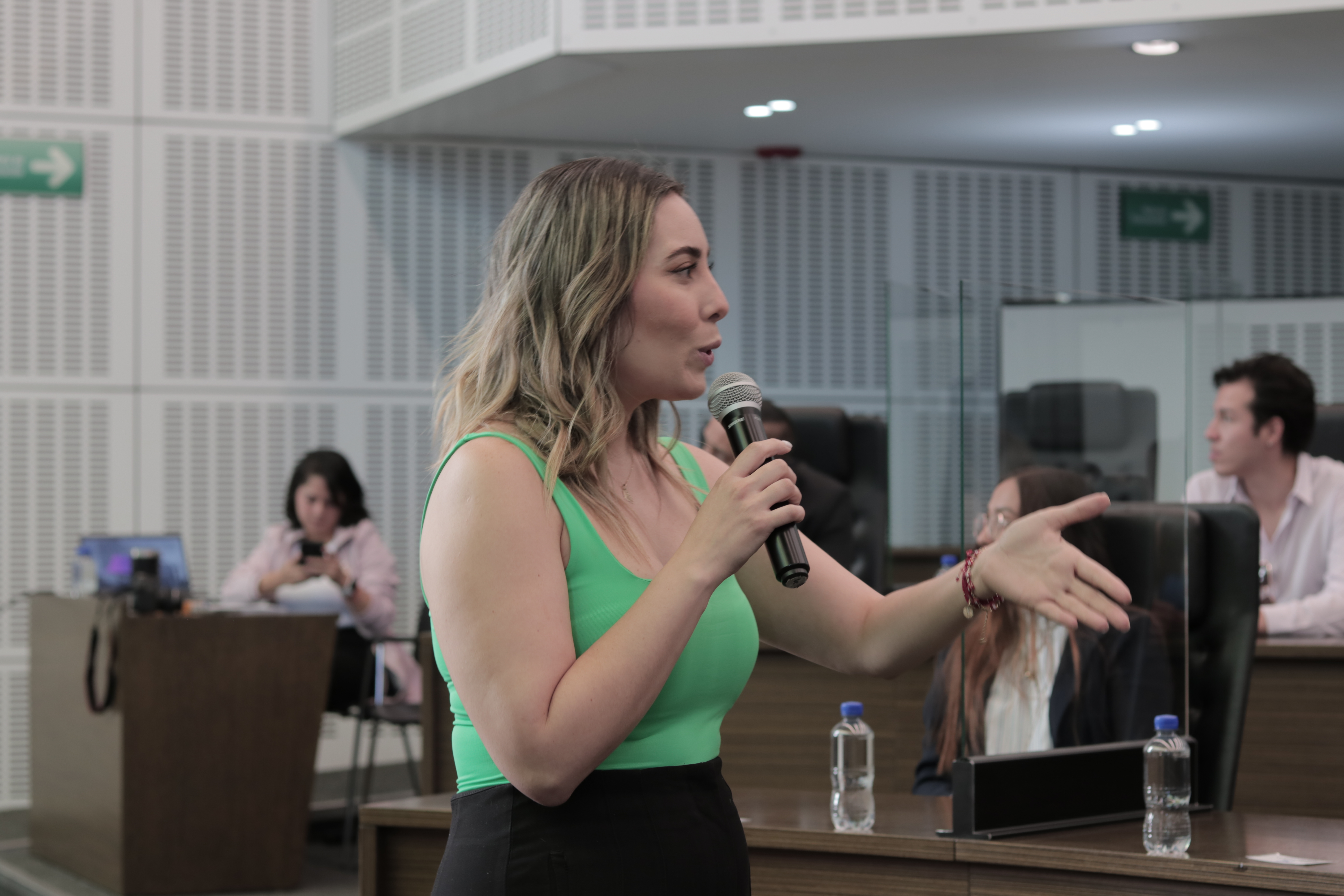 ALUMNOS DE DERECHO VISITAN EL CONGRESO DEL ESTADO DE QUERÉTARO