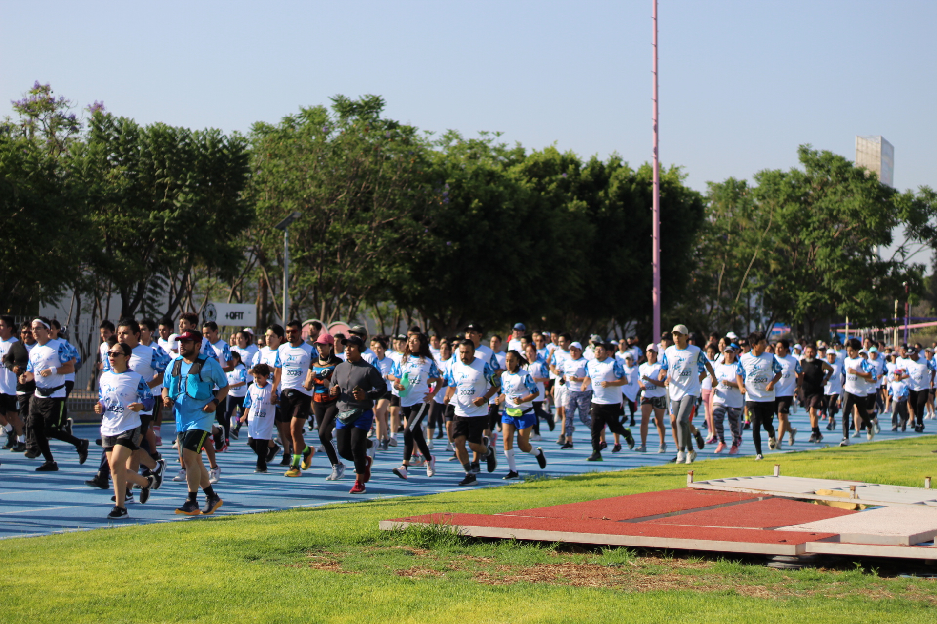 FISIOTERAPIA BRINDÓ TRATAMIENTOS DE RECUPERACIÓN EN LA “CARRERA DEL ESTUDIANTE 2023”