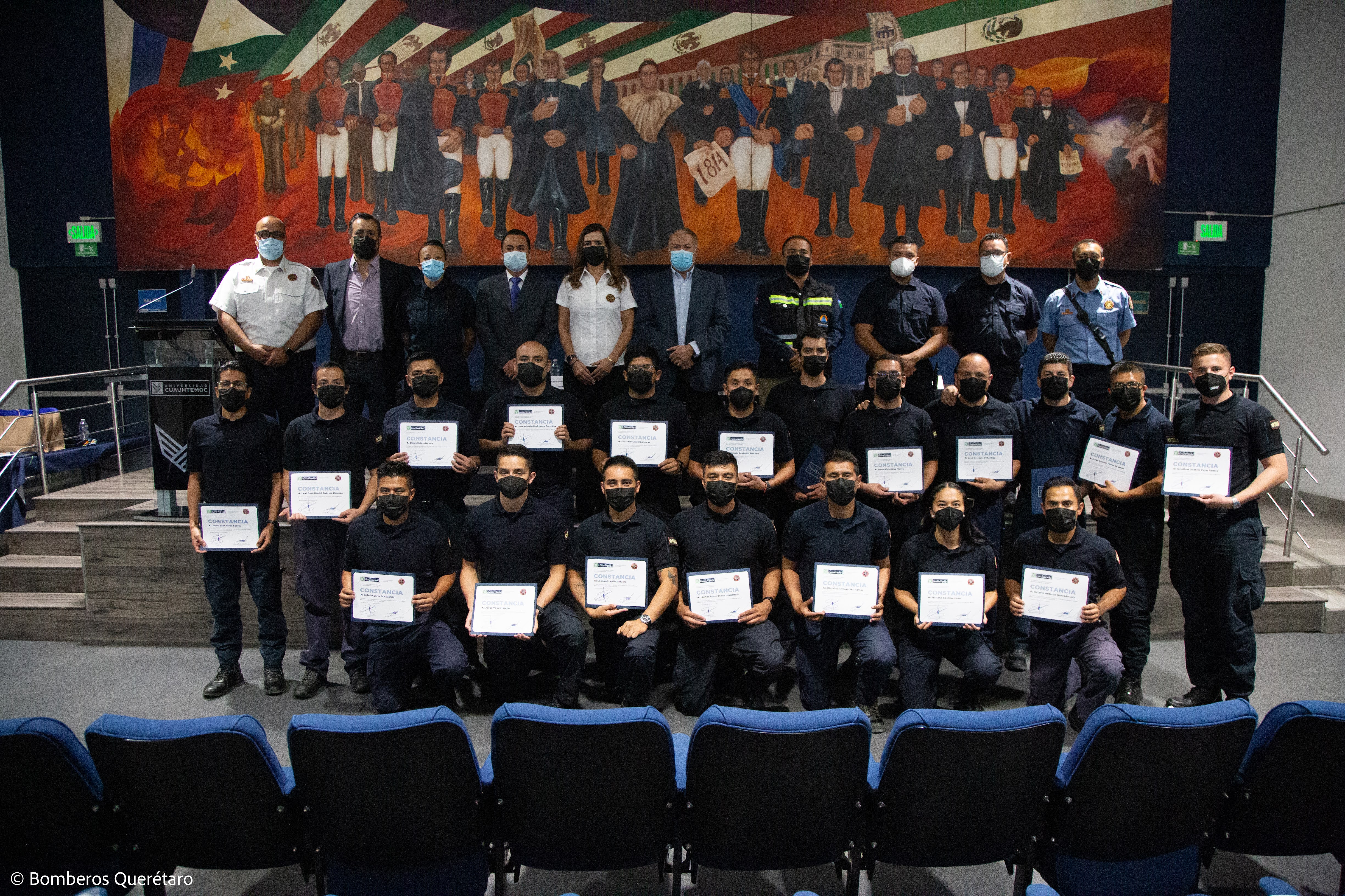 GRADUACIÓN DEL CUERPO TÉCNICO DE LOS BOMBEROS DE QUERÉTARO