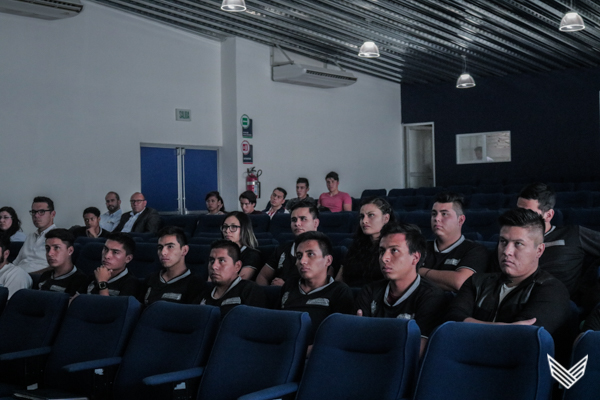 Entrega de uniforme a nuestros Guerreros