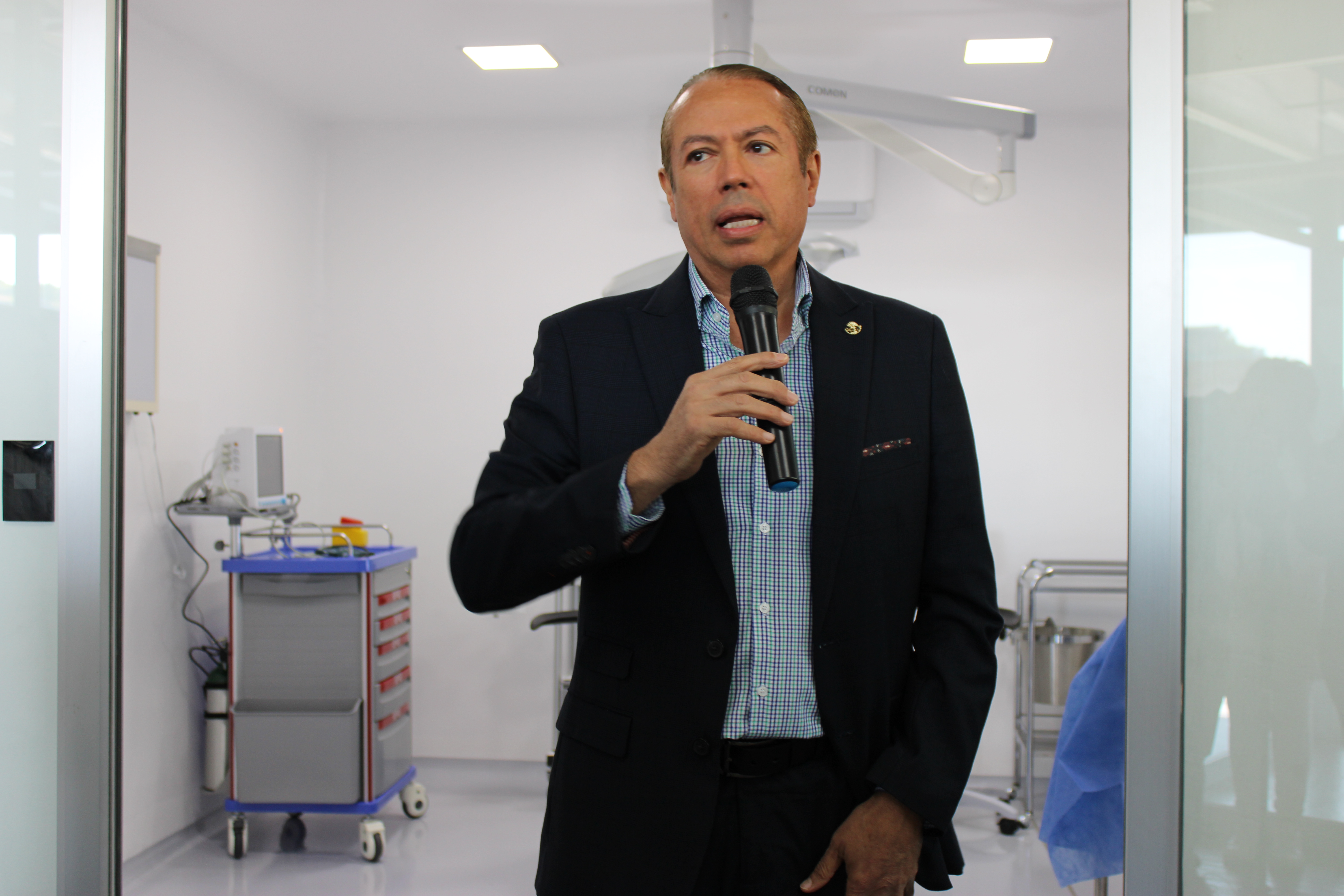 ¡INAUGURACIÓN DEL NUEVO QUIRÓFANO DE MEDICINA!