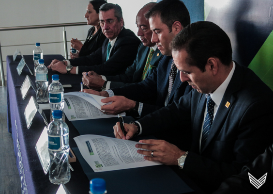 Firma de Convenio UC – CANACO