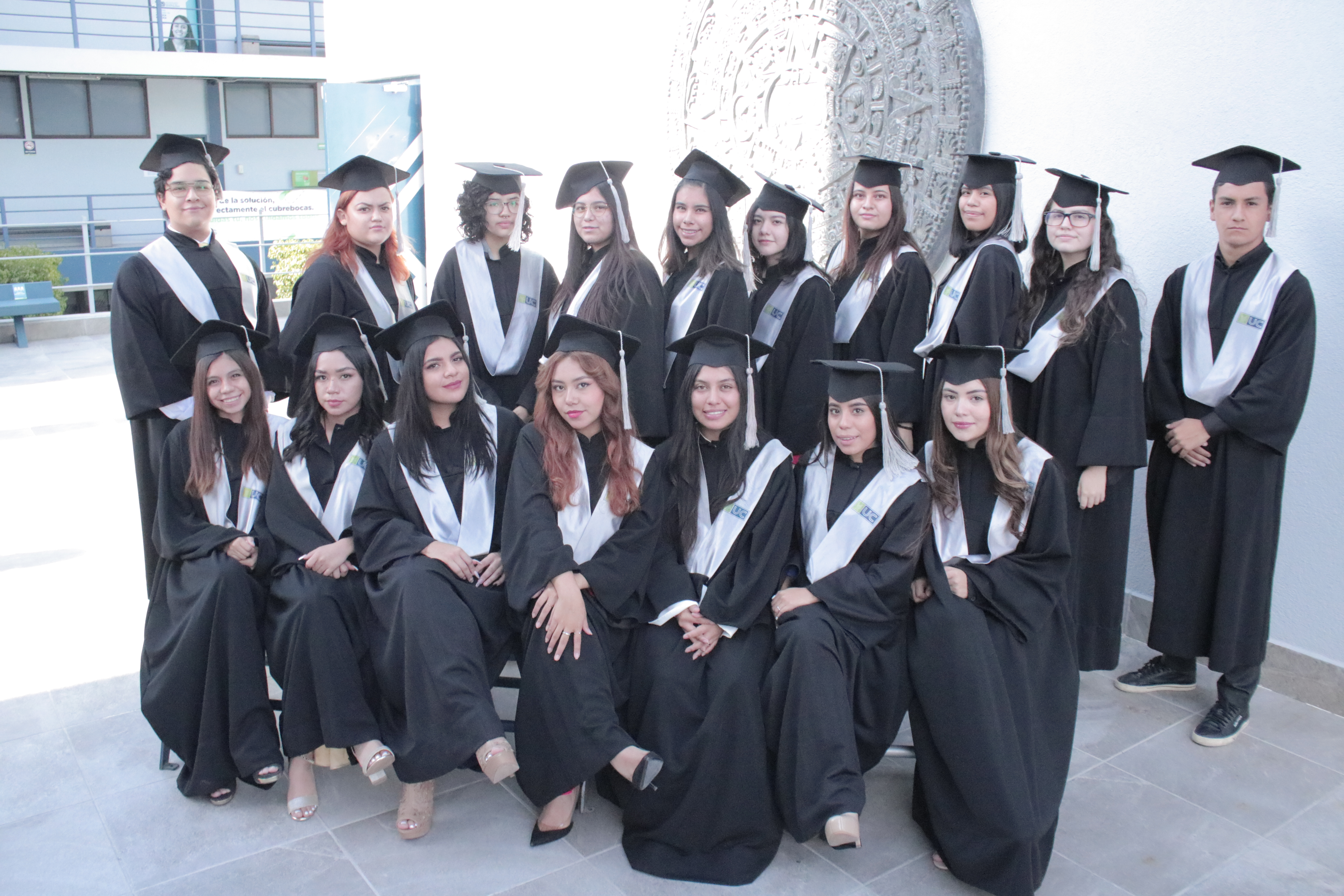 “GUERREROS POR SIEMPRE’’ SE DESPIDEN ALUMNOS DE PREPARATORIA