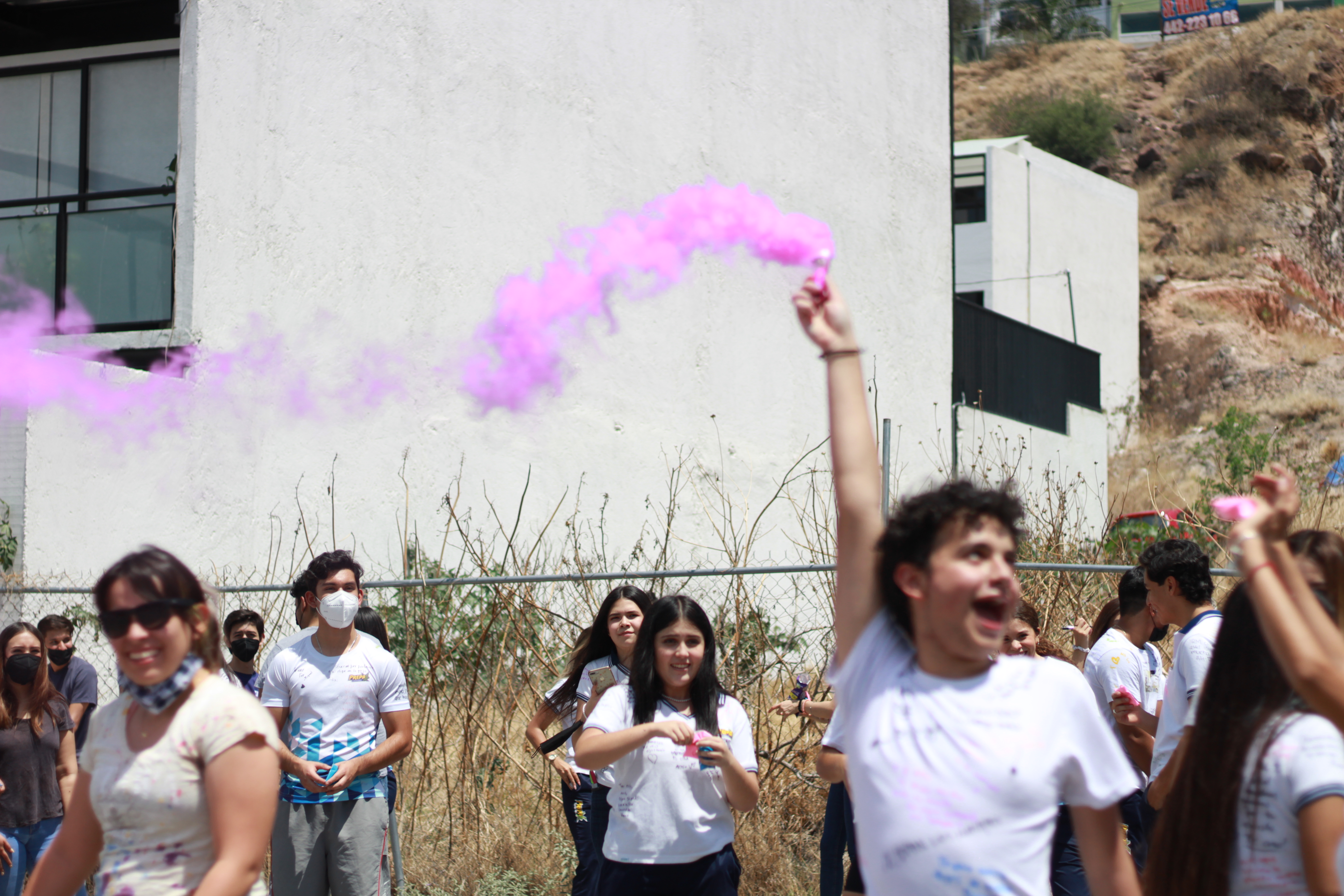 “GUERREROS POR SIEMPRE’’ SE DESPIDEN ALUMNOS DE PREPARATORIA