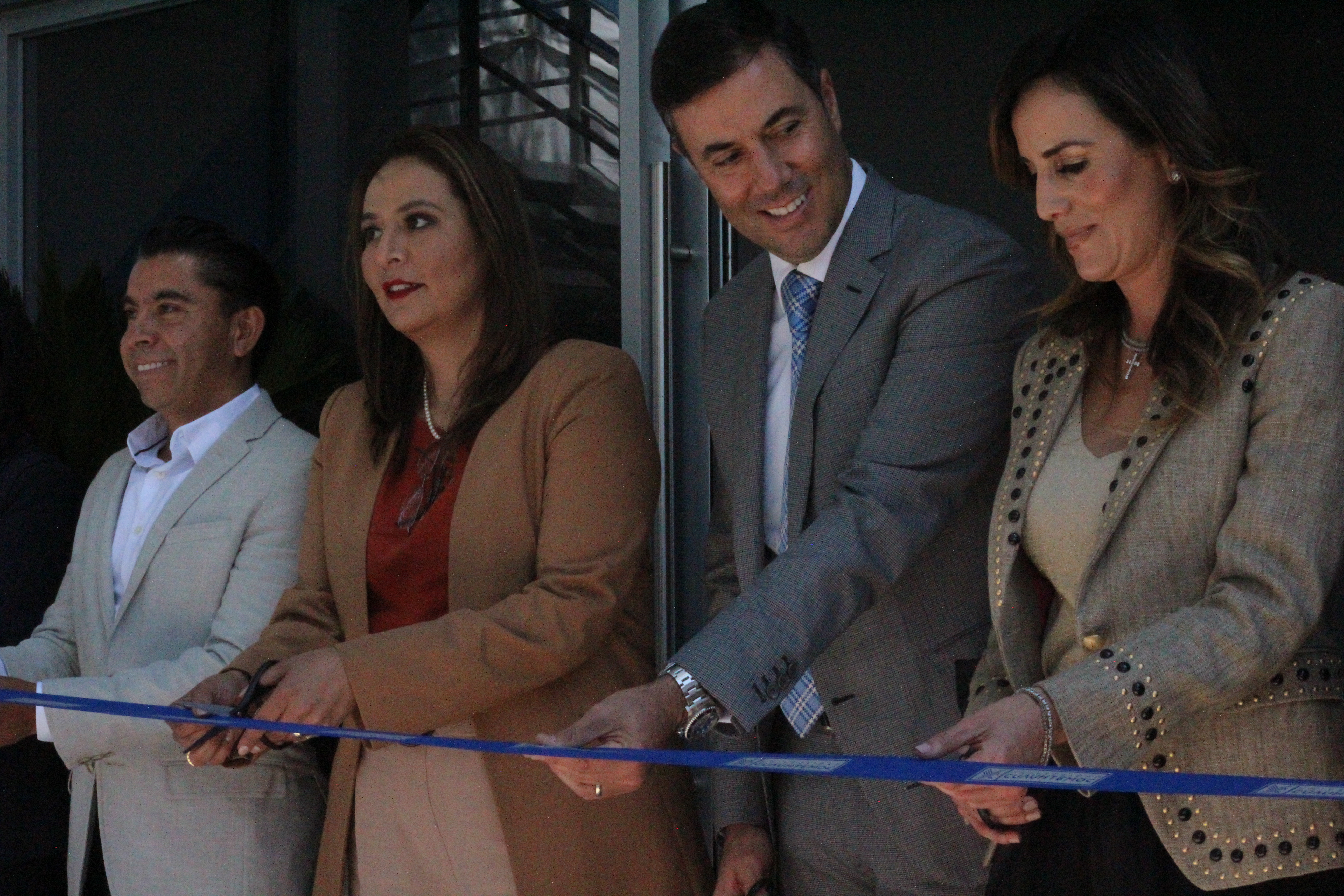 INAUGURACIÓN DE CLÍNICAS UNIVERSITARIAS