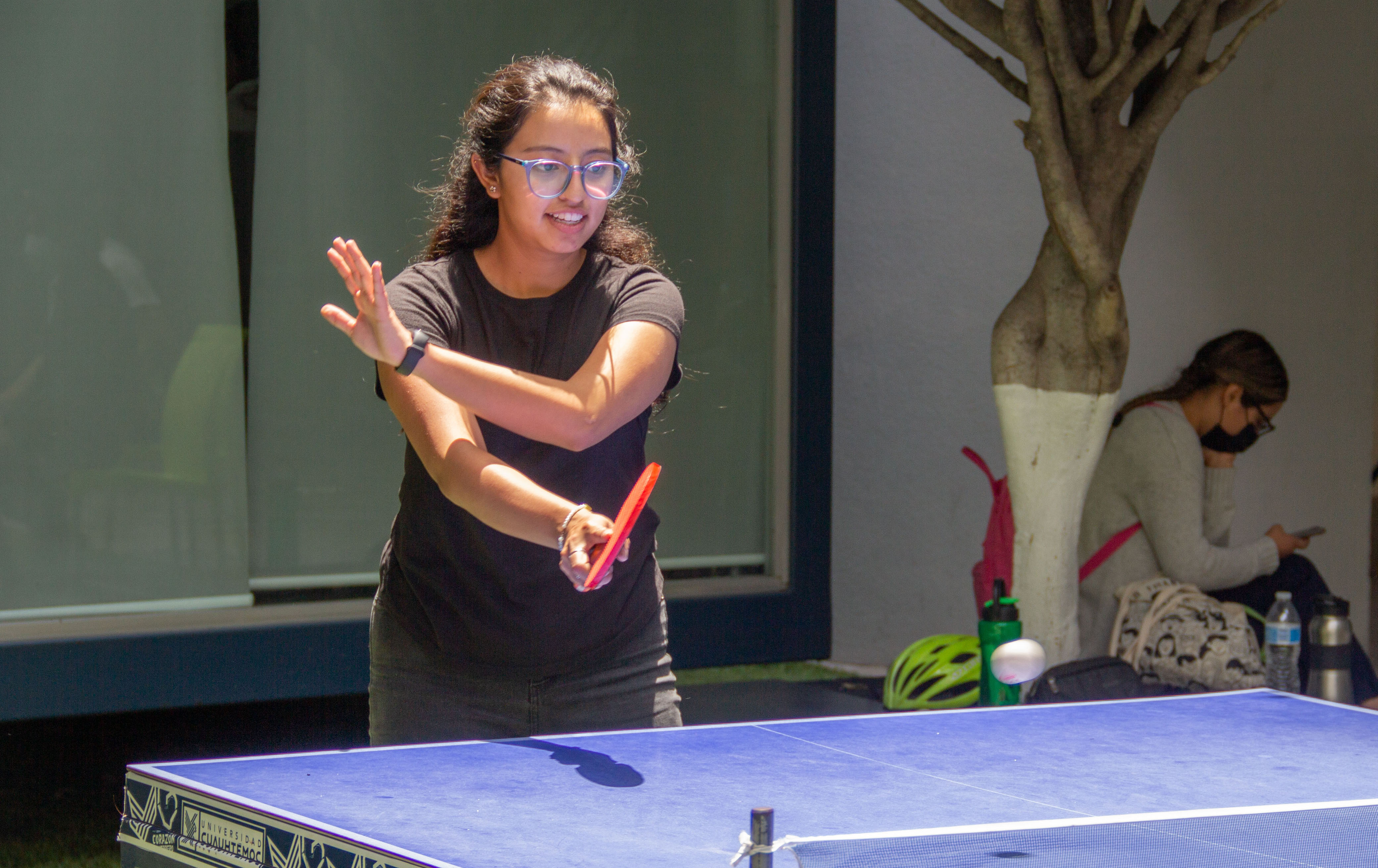 Alumno de odontología es campeón en el Torneo de Tenis de Mesa