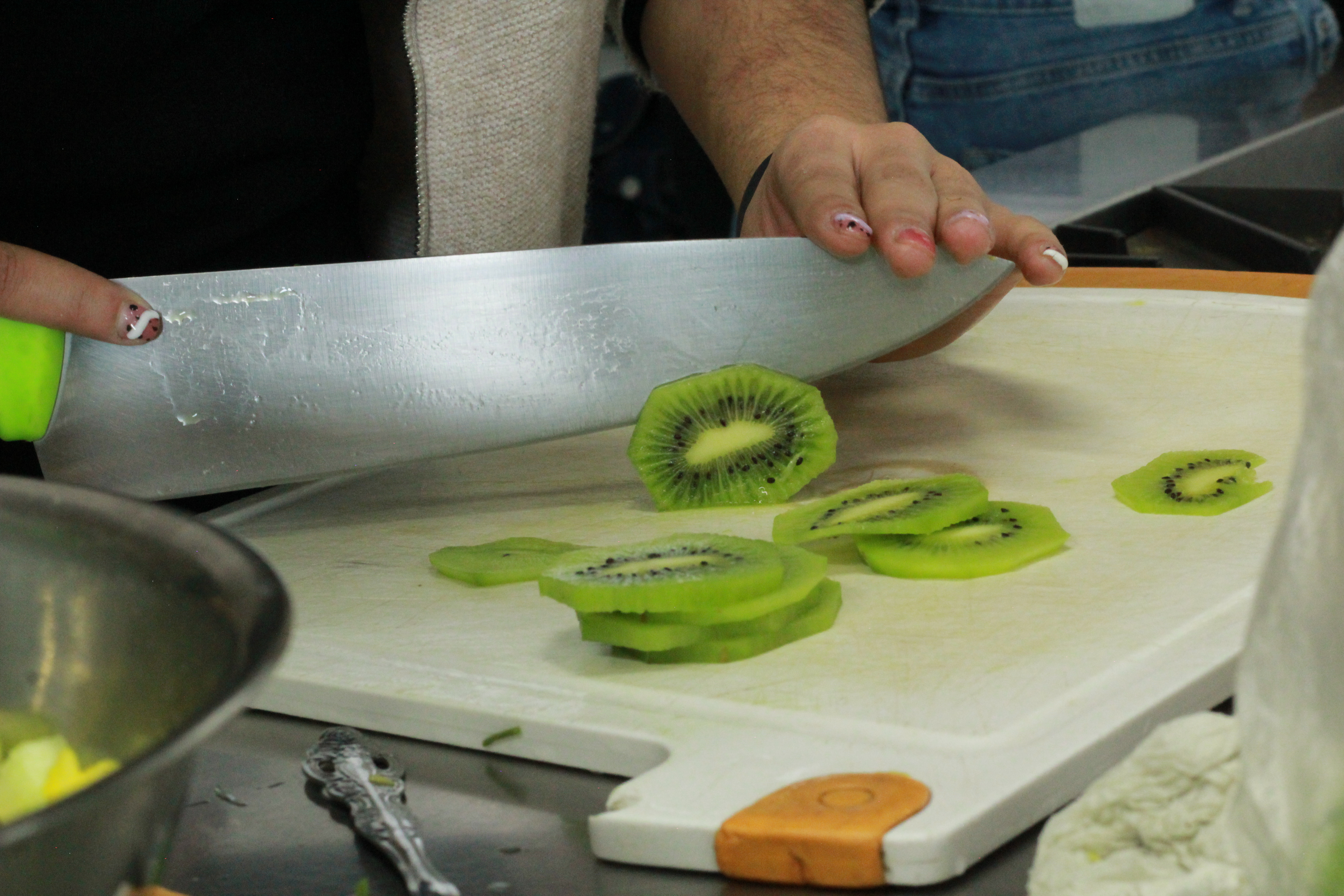 Primera generación de la Licenciatura en Nutrición participa en concurso por el Día del Nutriólogo.