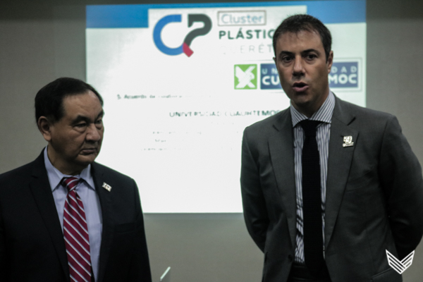 Firma de convenio UC – Clúster Plásticos de Querétaro   