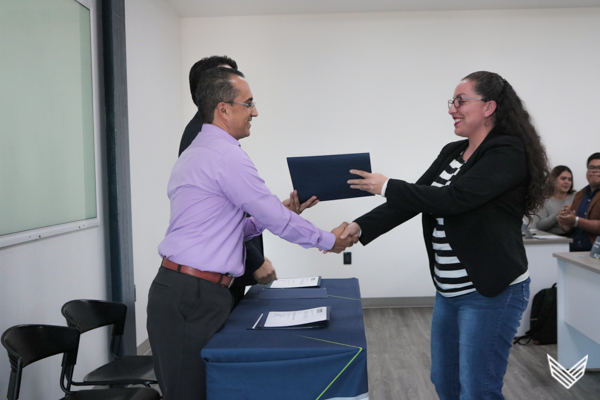 Se graduó la 1er generación del Curso de Servicio al Cliente