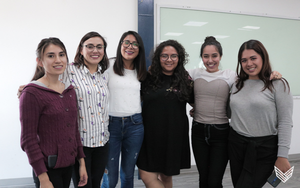 Se graduó la 1er generación del Curso de Servicio al Cliente