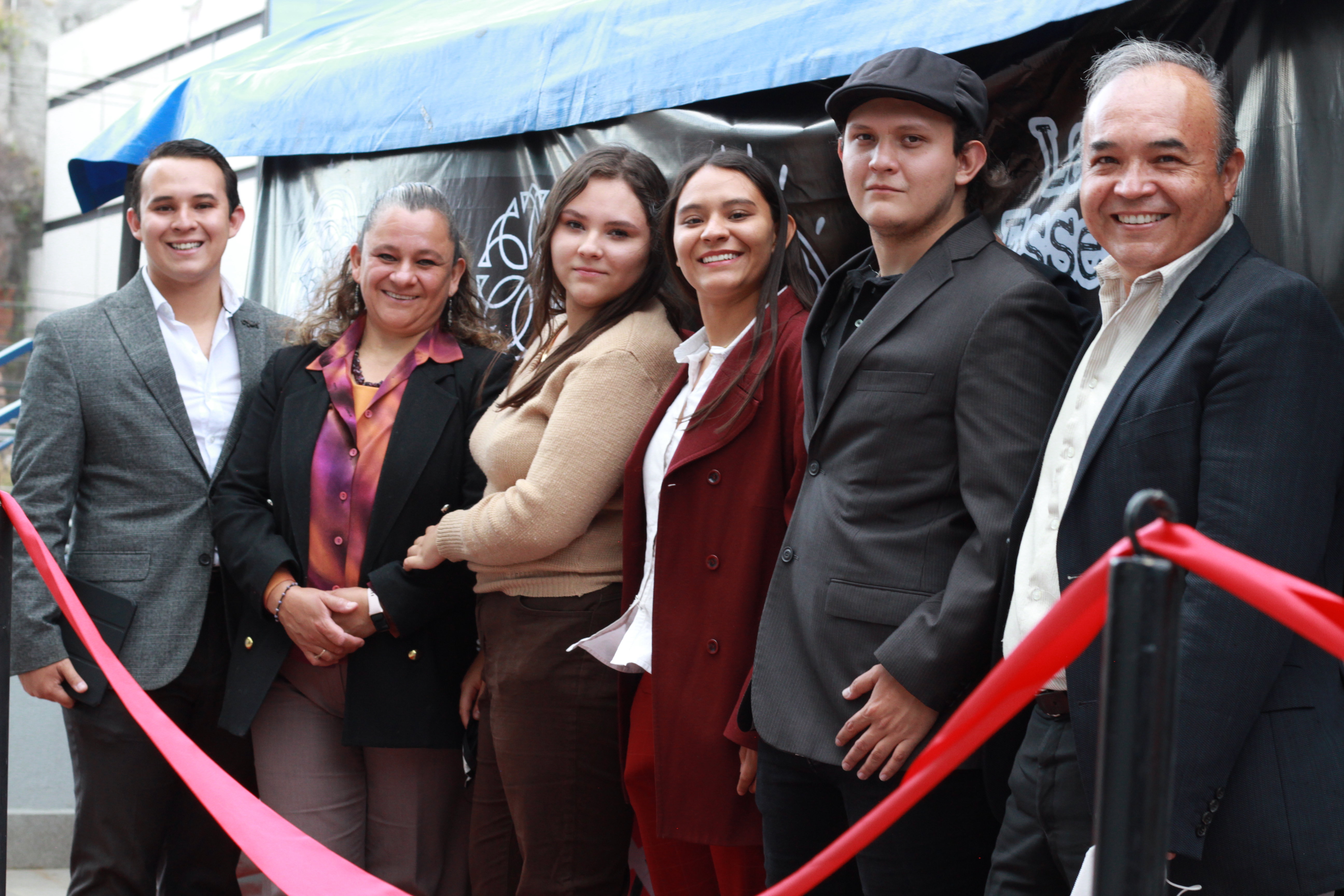 ALUMNOS DE 8VO CUATRIMESTRE REALIZAN PREMIER DEL CORTOMETRAJE ‘‘W´ OUT PARENTS’’