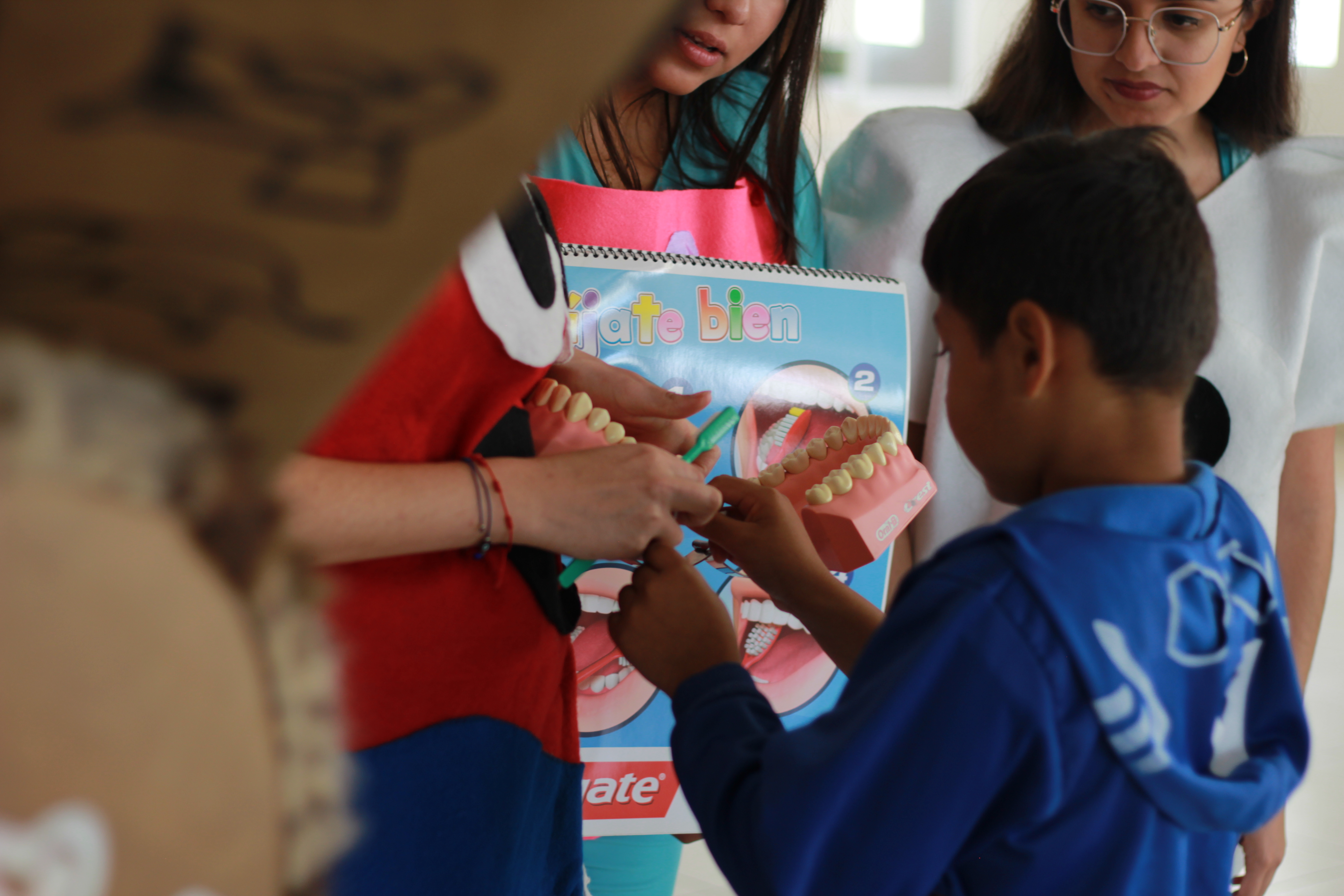 UNIDAD DENTAL MÓVIL VISITA EL CENTRO DE ASISTENCIA SOCIAL DIF CARMELITA BALLESTEROS